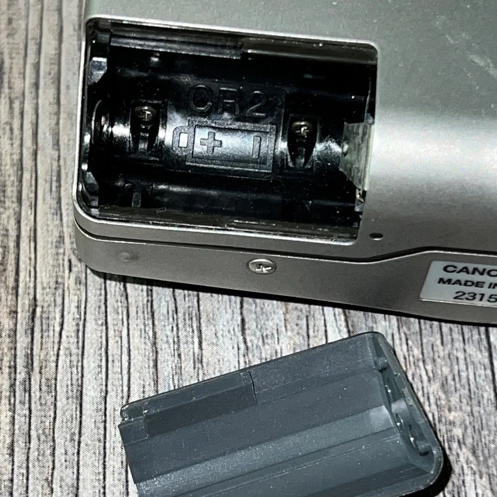 Canon Elph 370Z APS Point & Shoot Film Camera 23-69mm zoom lens with manual